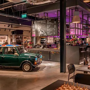 Moxy ロンドン ヒースロー空港 4* ハウンズロー